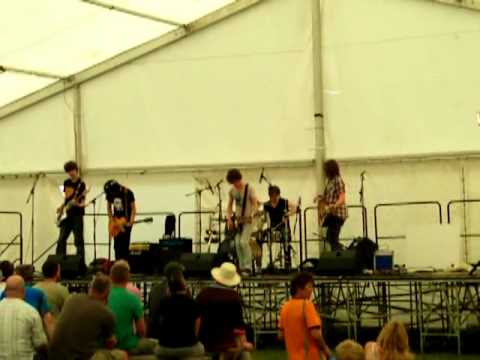 The Wutars - live at  Rhythm Festival 2010