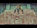 A Poor Genius Artist Suddenly Becomes Successful And Rich By Counterfeiting Money