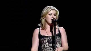 Kelly Clarkson - Addicted (Live @ Sydney 03/06/08)