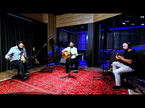 Emre Kızıl, Onur Tuzlacı, Merih Aşkın - Gurbet Elde (Live)