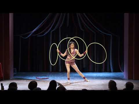 Cirque du Solo 2019 - Fernanda Sumano. Hoops!