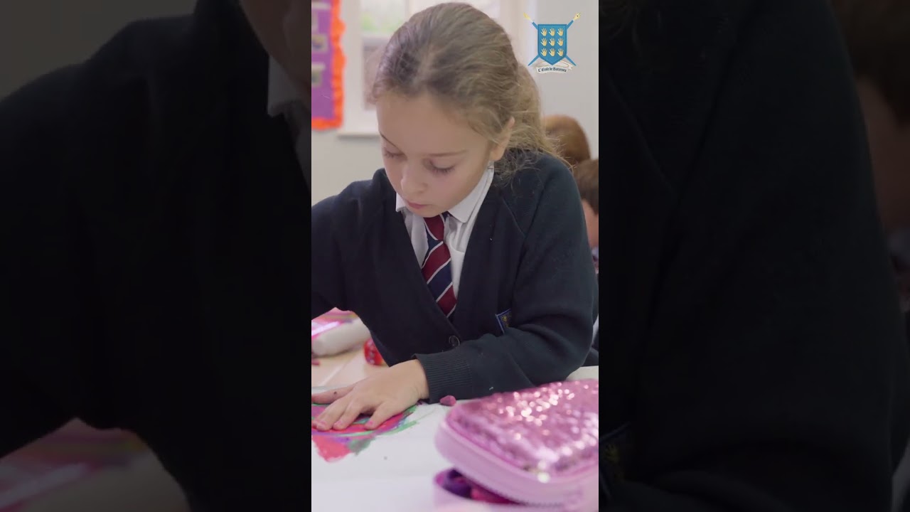 École de Battersea — School Brand Film video 5