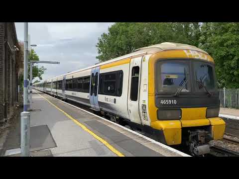 Cl465 departs Teynham with CLASSIC MOTOR SOUND!