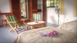 preview picture of video 'Daniella's Bungalows - Seychelles'