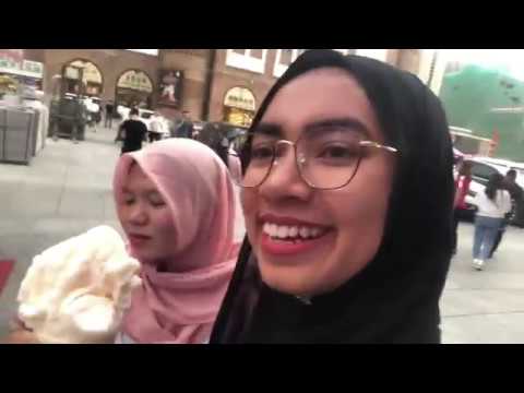 Grande Bazar Internacional em Urumqi, Xinjiang. A Rota da Seda