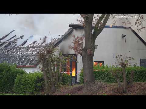 Boerderij in lichter laaie in Ter Apel
