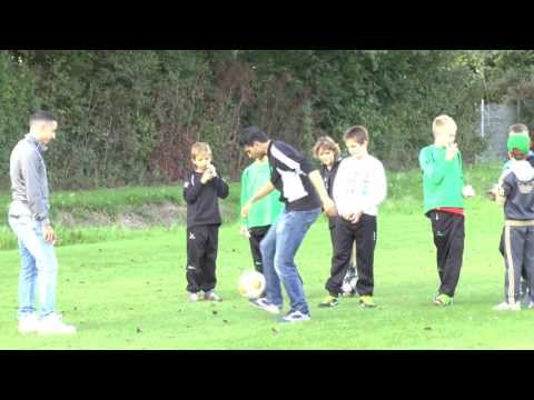 Demonstration Soufiane Touzani freestyle soccer Spijkenisse B1 - BVV Barendrecht B1 05-10-2013