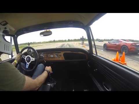 Sunbeam Tiger vs McLaren 650S