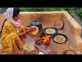 Cooking SARSON Ka SAAG And MAKKE Ki Roti On Mud Chulha In Village LI Desi Winter Village Living Il