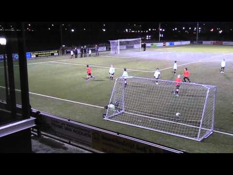5 februari 2013 VV De Meern E5 - VV De Meenr E7 com 10-3 Doelpunt Daan, assist Leandro