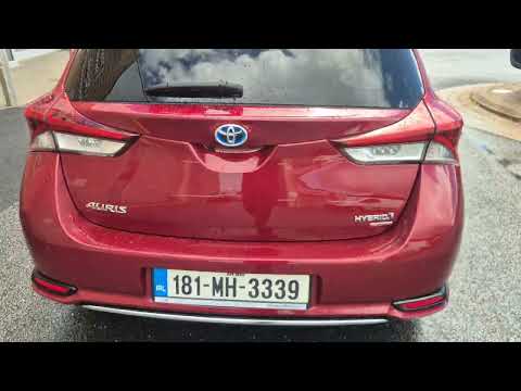 Toyota Auris HYBRID LUNA SPORT 5DR AUTO - Image 2