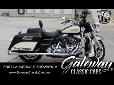 2001 Harley-Davidson Road King (CC-2024700) for sale in O'Fallon, Illinois