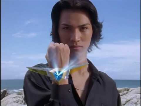 Ultraman Agul fighting..