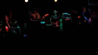 the Breeders bang on