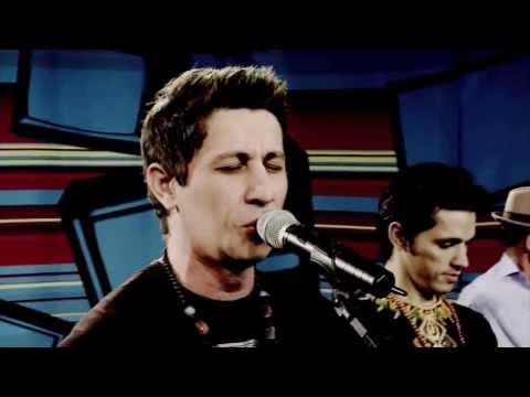 Rastapé em "A vida passa" no Estúdio Showlivre 2011