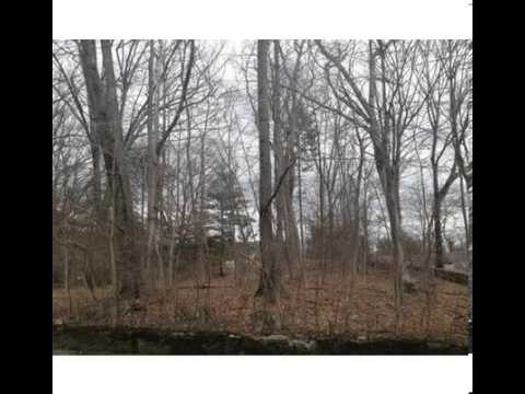 20 Peirce Rd, Wellesley, MA - Listed by Traci Shulkin