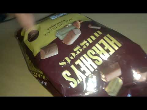 Hershey's nuggets Milk Chocolate with Almonds