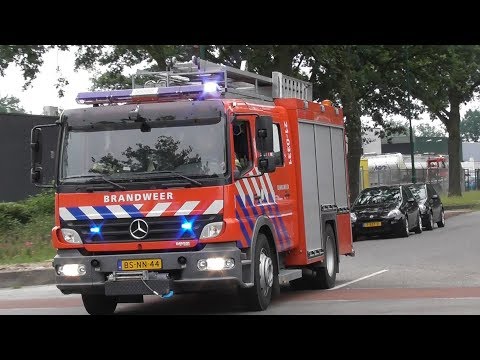 Prio 1 TS 21-0331 met spoed naar verschillende meldingen in Oss