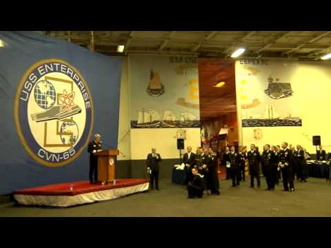 Il Duca di Castro visita la USS Enterprise a Napoli