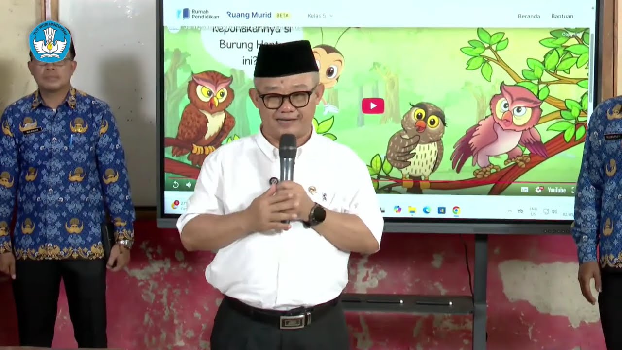 Hardiknas, Mendikdasmen Jadi Guru di Sekolah yang akan Direnovasi