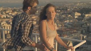 Musik-Video-Miniaturansicht zu Avril au Portugal Songtext von Eartha Kitt