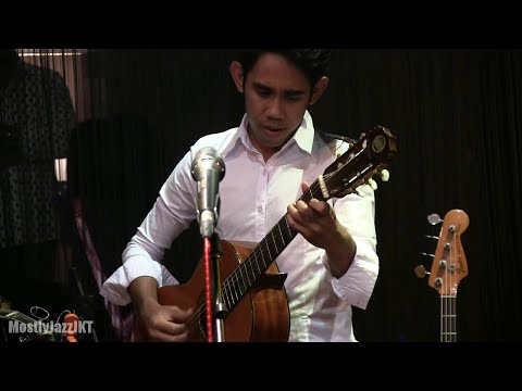Glenn Fredly - Masih Ada @ Mostly Jazz 29/06/2012 [HD]