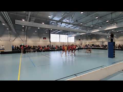 Finale NM U19 jenter KFUM Stavanger-KFUM Volda (første sett)