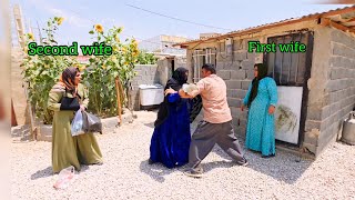 Download lagu Second Wife's Mother Arrives... First Wife Fights Back! mp3