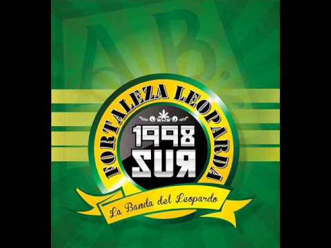 "Hoy Auriverde Hay Que Ganar" Barra: Fortaleza Leoparda Sur • Club: Atlético Bucaramanga