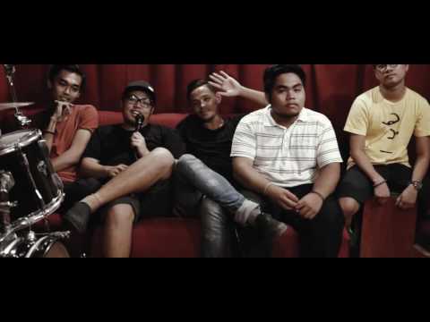 download lagu mp3 mp4 Thinking Chair, download lagu Thinking Chair gratis, unduh video klip Thinking Chair