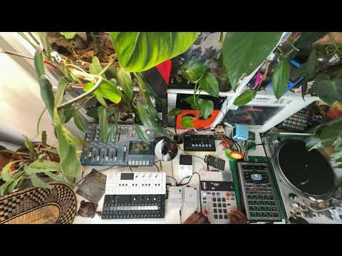 THE WARP STREAMING EXPERIENCE 001: drum programming & resampling #rolandp6 + #tascam 424mkii #ep133