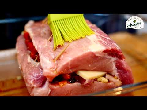 Schweinebraten mit Parmesan Käse und eingelegten Tomaten _ PQA