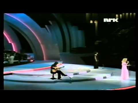 Eurovision 1977   Michèle Torr   Une petite Française