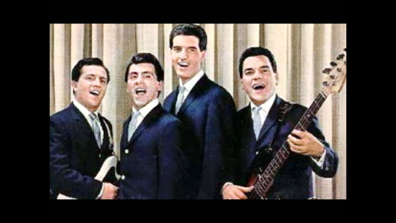 FRANKIE VALLI & THE FOUR SEASONS(THE WONDER WHO) DON'T THINK TWICE IT'S ALRIGHT - YouTube