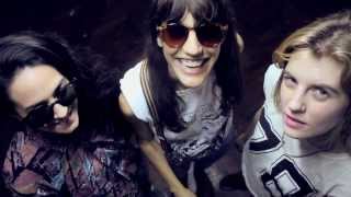 Music Is My Girlfriend - Las Kellies