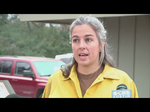 Officials give update on Texas wildfire that's burned more than 700 acres