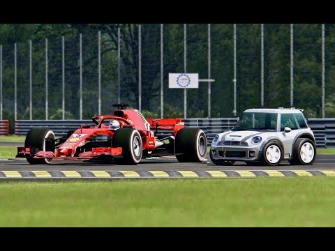 Ferrari F1 2018 vs Micro Car Monster - Monza
