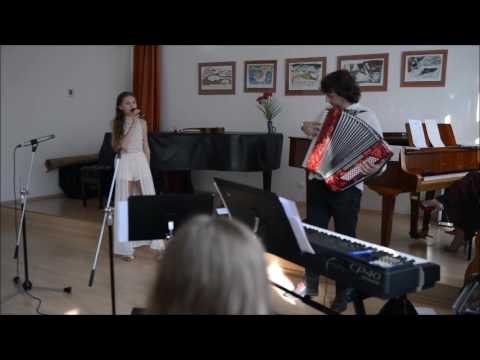 Půjdu kam chci  (Radůza), Valerie Kaňová - Vali Angel