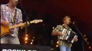 rowwen heze ay yay yay