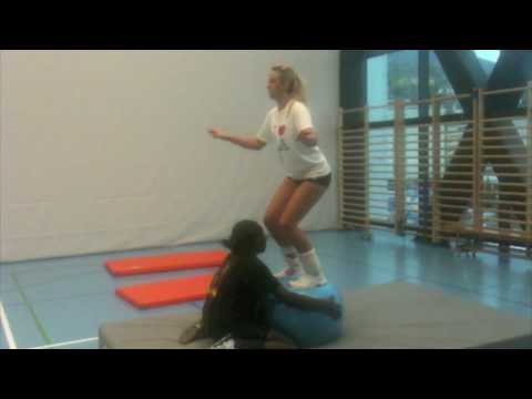 NUC Volleyball Entraînement Equilibre