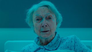 Extrait - Qui est la femme ?
