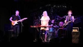 Lisa Crawley - Up in the Air - Tuning Fork - 14 11