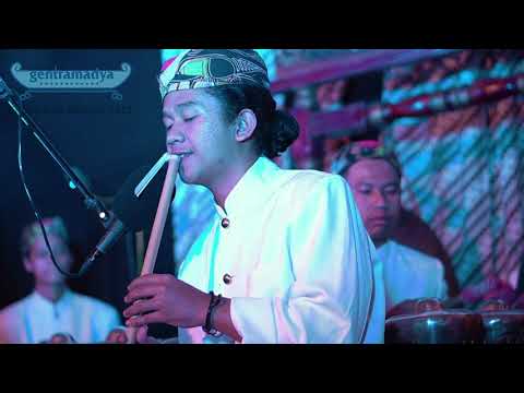 Unit Karawitan Mahasiswa UPI - Kawaas (VIRTUAL GAMELAN CHALLENGE DEGUNG KREASI NANO S.)