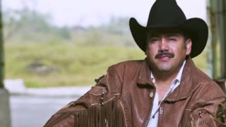 Isaías Lucero - Qué más quieres de mí ft. Los Invasores de Nuevo León (Video Lyric)