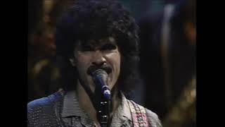 Daryl Hall &amp; John Oates When Something&#39;s Wrong With My Baby Live 1985 Live at the Apollo