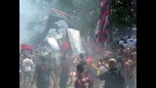 preview picture of video 'Raduno AC Milan a Milanello. Cori x il Milan!'