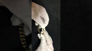 How to open and close a chain bracelet (one lock only ) k18 Japan gold