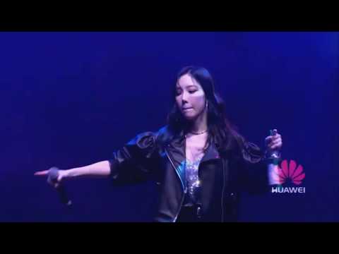 Hands on me - Taeyeon ( 金泰妍 태연) LIVE @ Vancouver Albatross Music Festival 2017 ( live stream clips )