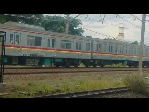 KRL Commuter Line Eks JR East Seri 205(205/204-141) Memasuki Stasiun Kranji