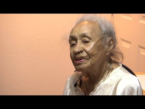 99-year-old woman stood up by Corrine Brown